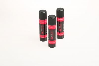 Performance Easistick 40G Glue Sticks Pk100 in a box 2